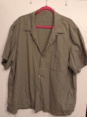 Buck Mason Short-Sleeve Casual Button-Up Shirt in Olive Green